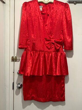 NEW VINTAGE NU-MODE MADE IN CANADA MIDI RUFFLE DRESSES SIZE 15/16